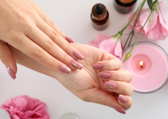 Best salons for acrylic nails near me in Welling